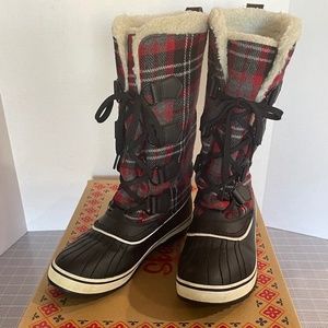 Sketchers Highlander-Klondike boots Size 7